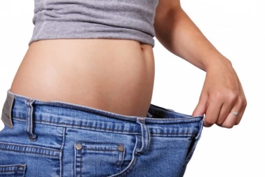 MALE NAVIKE, VELIKA RAZLIKA: 5 zdravih i efektnih metoda za brže gubljenje kilograma!