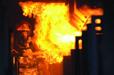 Tragedija kod Doboja: Zapalila se porodična kuća, u kuhinji pronađeno UGLJENISANO TELO!