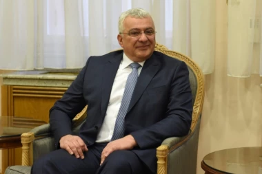 Oglasio se i Andrija Mandić povodom proterivanja našeg ambasadora: Ovo pokazuje stepen očajanja u kome se nalazi odlazeći režim