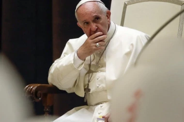 Papa upozorio vernike: Ova pošast je gora od korone, ona je sam đavo