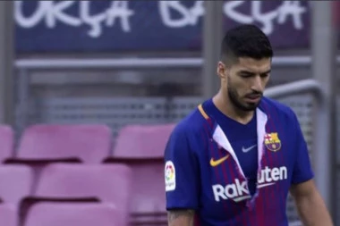 (VIDEO) PLAKAO KAO KIŠA: Gotovo je! Suarez napustio Barselonu