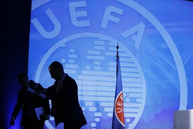 Bizarna pravila UEFA: Bude li samo jedan igrač pozitivan na koronu, klub gubi 3:0 i ispada iz Evrope!