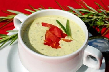 Idealna za hladne dane: Supa sa belim lukom