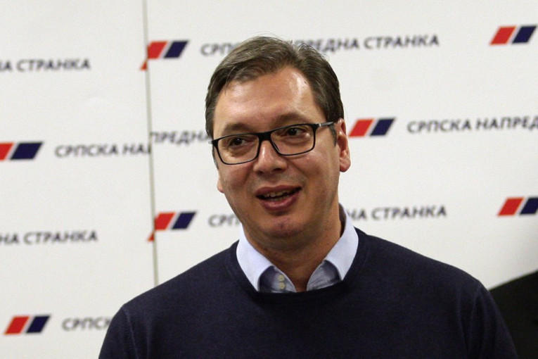 Vučić: Bilo bi dobro da 2018. raspetljamo "kosovski čvor", ali...