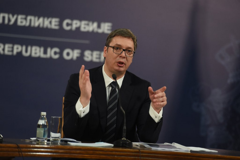 STANJE U BUDŽETU STABILNO! Vučić: Srbija kupuje devize da smanji javni dug