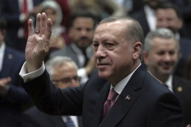 Erdogan zapretio Makronu: Imaćete mnogo više problema sa mnom