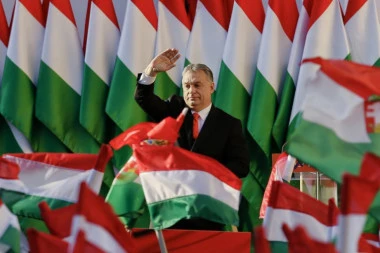 (VIDEO) Mađarska ne igra kako Evropa svira: Slobodan prolaz za Srbe