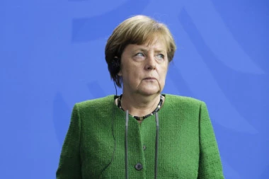 Merkel o koronavirusu: Nismo bezbedni, nalazimo se na tankom ledu!