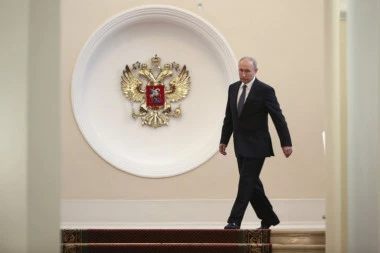 VELIKI JUBILEJ U SENCI KORONE: Pre 20 godina Putin je došao na vlast u Rusiji, ostalo je istorija!