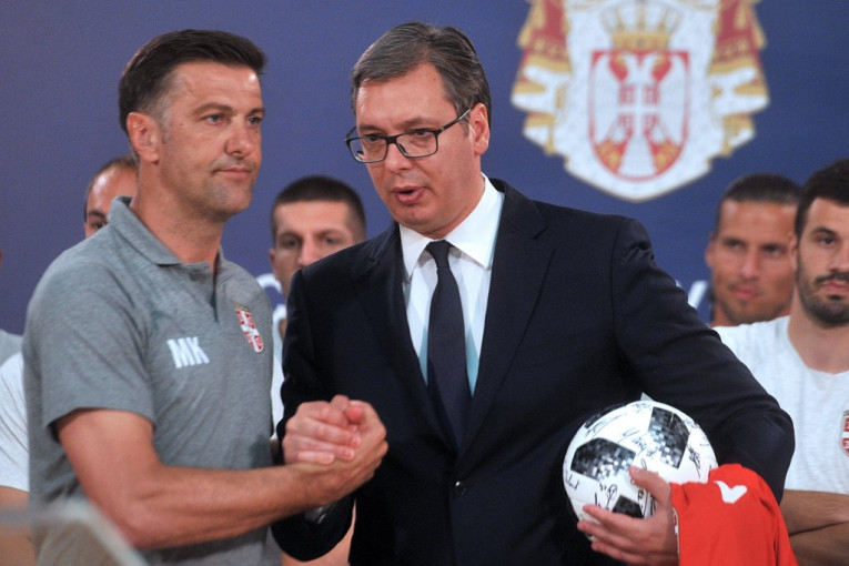 Predsednik Vucić pozvao Srbe sirom sveta da navijaju za reprezentaciju