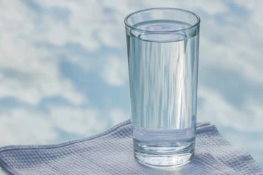 Japanska metoda lečenja vodom: Pijte 4 čaše svaki dan i rezultati će vas oduševiti