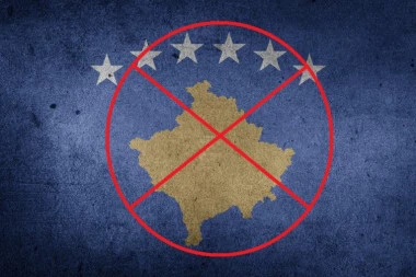 Teroristi digli krvavu zastavu na Kosovu: Američke plaćene ubice slave nezavisnost