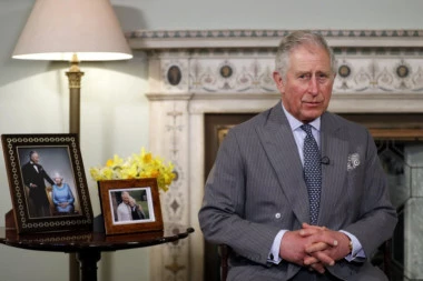 Šok u Velikoj Britaniji! Princ Čarls zaražen koronavirusom: Evo u kom stanju je kraljica Elizabeta!