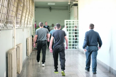 Kovid-19 ušao u Zabelu! Osuđenik iz "slobodnjaka" pozitivan na test