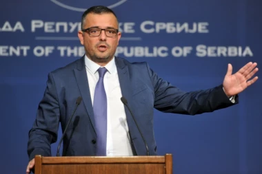 Ministar Nedimović: Incident ispred Predsedništva izraz nemoći SzS!