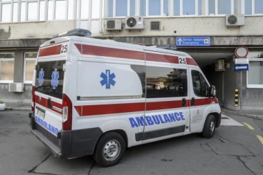 Izboden muškarac (36) u Beogradu, hitno prevezen u Urgentni centar!