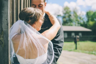 Ostavio ju je dva dana pred venčanje: Mlada je zbog toga spremila iznenađenje koje prepričava čitav svet