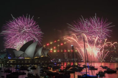 ZBOGOM 2020. GODINO! Pogledajte grandiozni vatromet iznad Sidnejske opere!