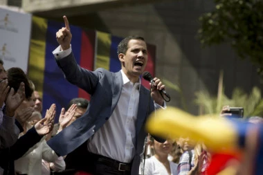 VENECUELANSKI PUČISTA ODBIO MADUROVU PRUŽENU RUKU: Nema razgovora dok traje "diktatura"