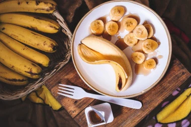 IT TAKES ONLY A MONTH TO RECOVER! Here is why you need to eat only overripe bananas!