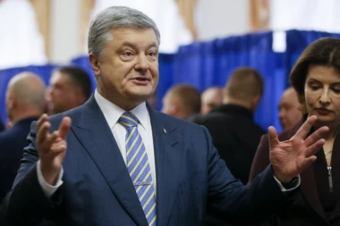 POROŠENKU SPREČEN IZLAZAK IZ UKRAJINE: SBU sprečio bivšeg predsednika da napusti zemlju