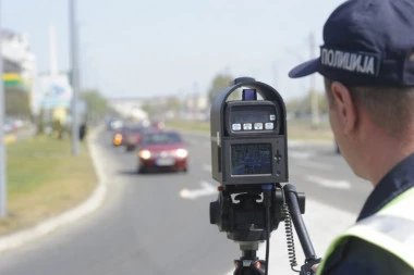 TRAUMA SVAKOG VOZAČA: Fiksne kamere za merenje brzine odlaze u istoriju?