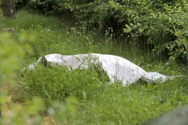 Horor u Bečeju! Pronađen leš muškarca ispred groblja