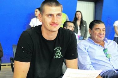 RAŽNATOVIĆ ODBRUSIO SAVIĆU: Jokić i Petrušev, NBA ili linija manjeg otpora?