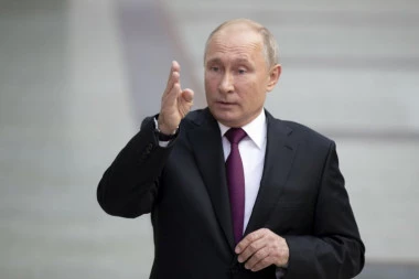 ELITNI RUSKI VOJNICI STIGLI U SRBIJU: Putinovi komandosi nas brane od NATO! ČITAJTE U SRPSKOM TELEGRAFU!