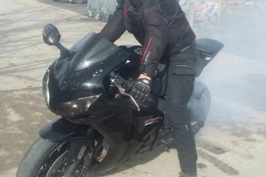 Podneta krivična prijava: Policija zaustavila Pazarca na motoru, on nastavio da vozi