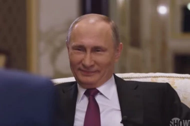 (FOTO, VIDEO) Liče kao JAJE JAJETU: Putin ima vanbračnu ćerku sa čistačicom koja je sada milionerka?