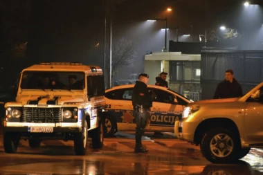 JAKE POLICIJSKE SNAGE ISPRED MANASTIRA NA CETINJU: U pripravnosti zbog mogućih incidenata