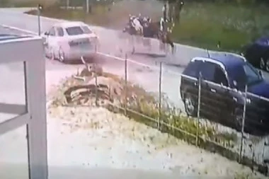 Mladići izginuli probavajući motor: Zakucali se u betonski zid i stradali na licu mesta!