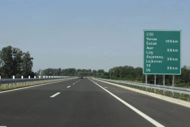 Normalizovan saobraćaj kod petlje Obrenovac u smeru ka Čačku
