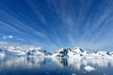 Istopile se dve sante leda stare 5.000 godina: Alarmantno stanje na Arktiku je najava katastrofe koja će zbrisati čovečanstvo?!