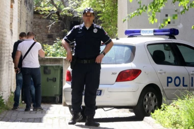 Pukla bomba u porodičnoj kući u Sremskoj Mitrovici: U eksploziji POGINUO muškarac!