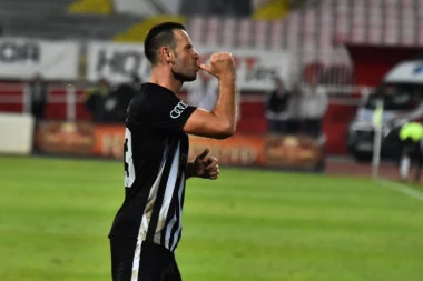 Dobre vesti za crno - bele navijače: Ostojić produžio ugovor sa Partizanom
