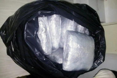 Hapšenje na Voždovcu, policija pronašla 1,5 kg marihuane u kesama