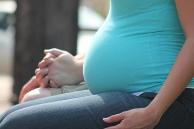 (FOTO) Kreativan način da se otkrije koliko se cerviks širi pri porođaju: Babice pokazale ženama šta ih čeka