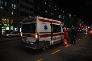 NOĆ U BEOGRADU: Tri saobraćajke, ekipe Hitne pomoći intervenisale 87 puta