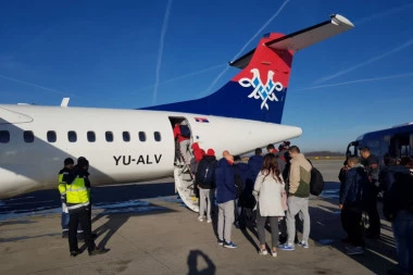 Pušteni na "slobodu": Srpski državljani se danas vraćaju iz karantina u Francuskoj!