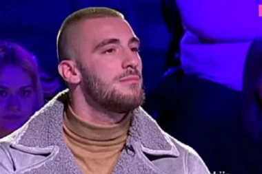 (VIDEO) Ovako izgleda Mensurov brat Adrijan: Učestvovao je u "Pinkovim zvezdama", otkida kako peva!