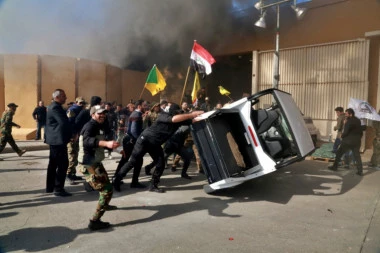 PROTESTI U IRAKU: Četiri osobe poginule