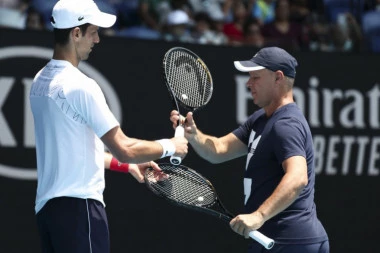 Vajdi nije lako sa Novakom: Kada čujete kako najbolji srpski teniser "maltretira" trenera, kosa mu opala zbog nerviranja!