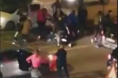 (VIDEO) HOROR! MILOVI KERBERI VAN KONTROLE: Huligani u Podgorici brutalno pretukli dečka i to samo zbog ovoga!