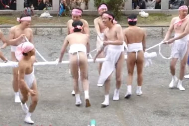 U komšiluku hara virus a oni trče goli na festivalu: Japance ništa ne sprečava da ispoštuju tradiciju!