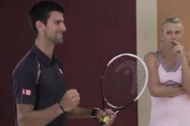 (FOTO) Novak ne prestaje da žali za Šarapovom: Evo šta joj je sad priredio