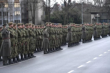 Čeka se odluka predsednika: Hoće li vojska izaći na ulice zbog korone?!