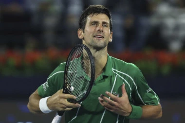 (FOTO) SRCE VELIKO KAO RUSIJA: Novak dokazao da je najbolji čovek među teniserima