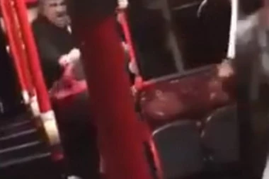 (VIDEO) Brutalna tuča u autobusu kod Jagodine: "Ubij ga" vikali su putnici!